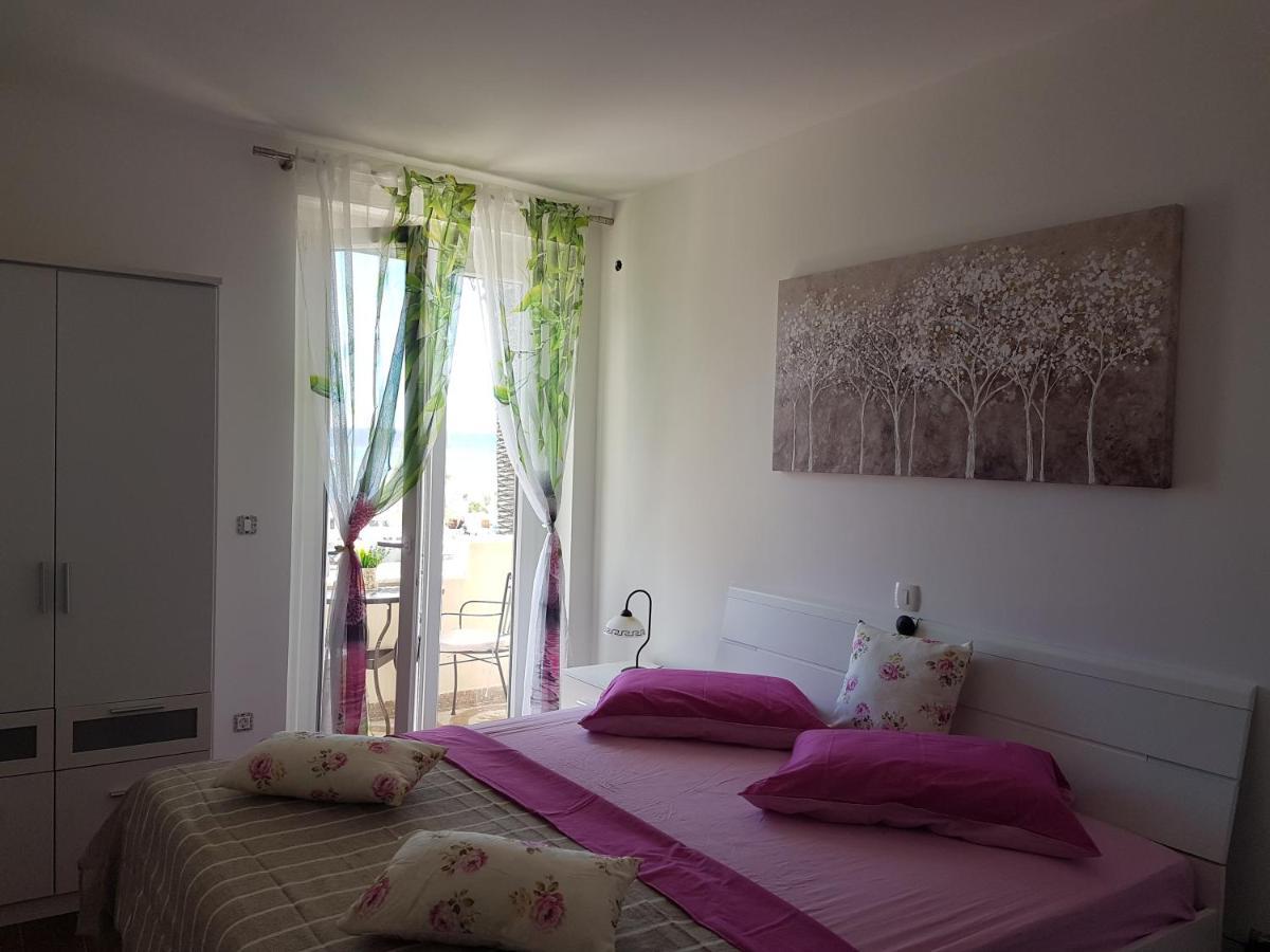 Apartments By The Sea Kastel Kambelovac, Kastela - 13349 ภายนอก รูปภาพ